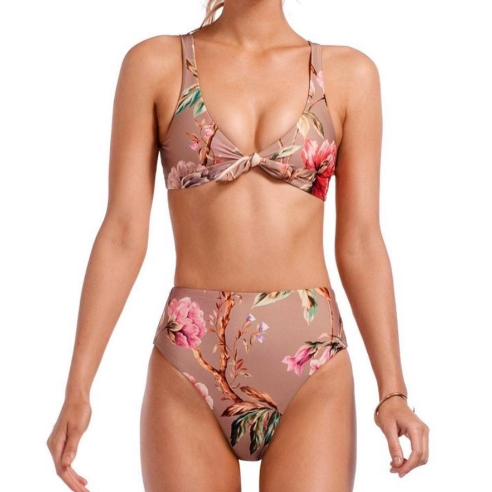 Vitamin A White Ginger - Lou Top and Lupe Bottom